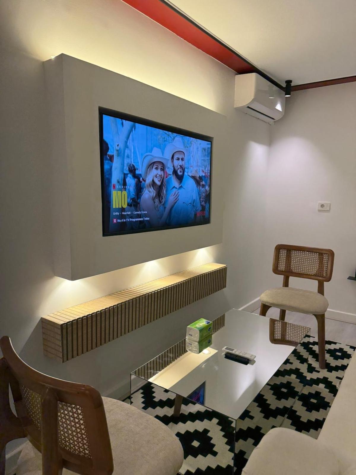 Apartment Modern 1-bedroom In Zamalek Visits Allowed - 8a Cairo