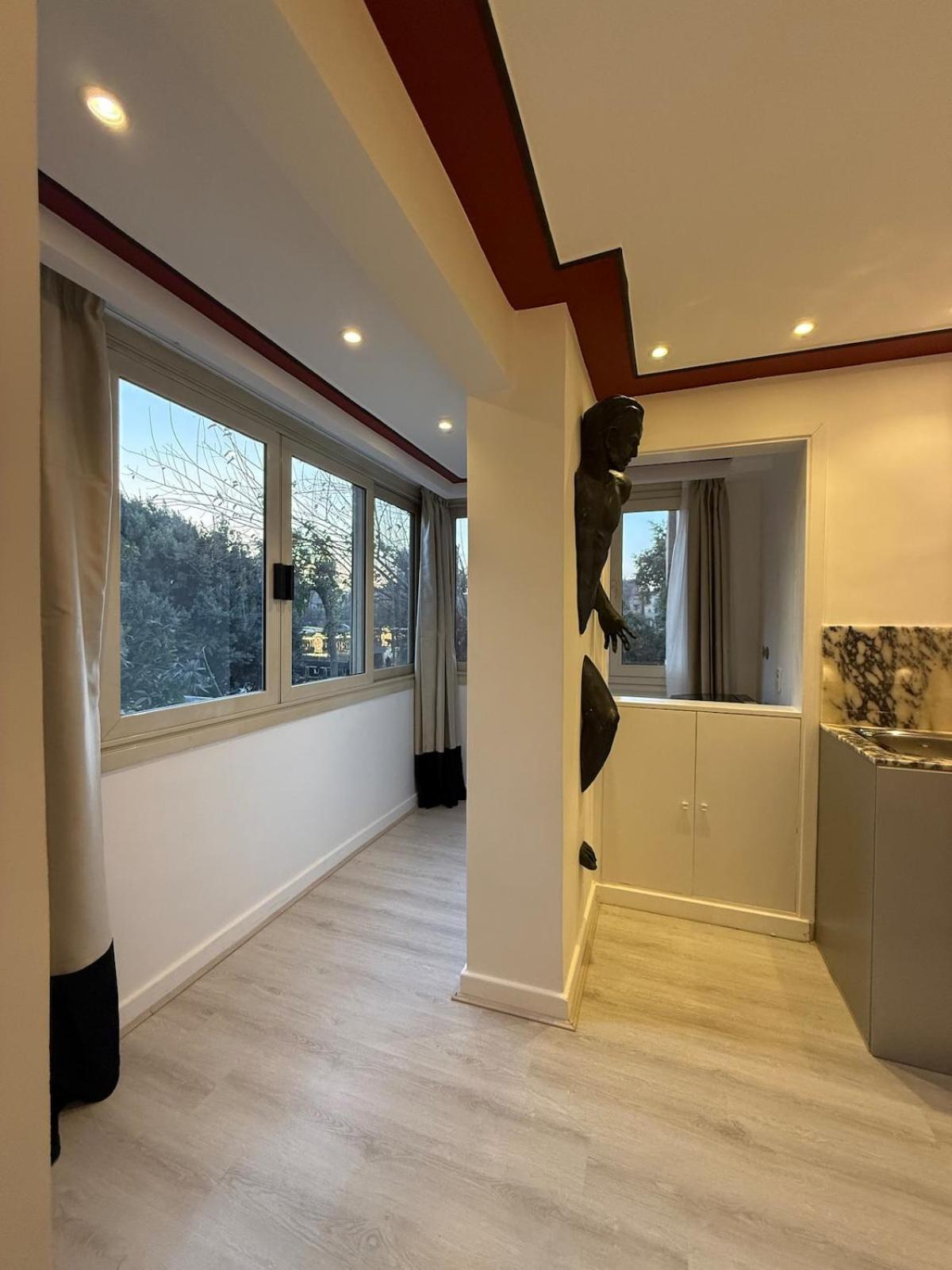 Modern 1-bedroom In Zamalek Visits Allowed - 8a *