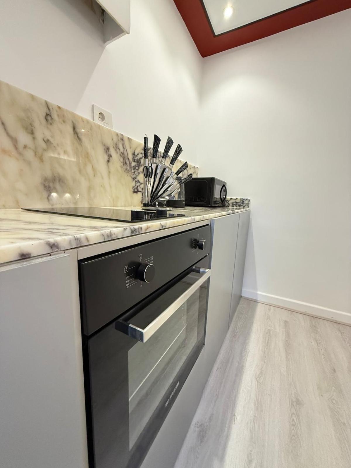 Modern 1-bedroom In Zamalek Visits Allowed - 8a Apartment Cairo