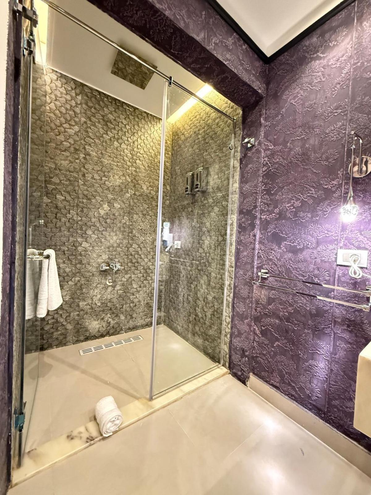 Modern 1-bedroom In Zamalek Visits Allowed - 8a Cairo