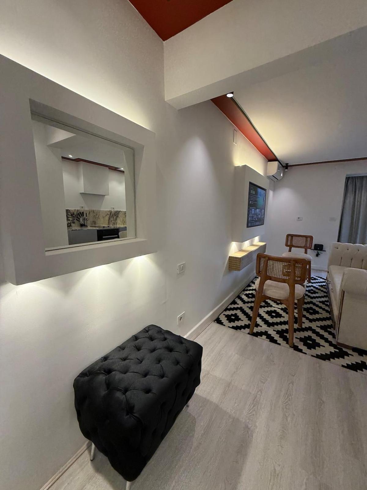 Modern 1-bedroom In Zamalek Visits Allowed - 8a Apartment